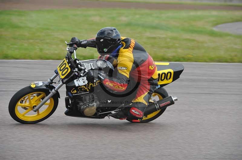 Motorcycle action photographs;Rockingham;Rockingham photographs;Trackday digital images;event digital images;eventdigitalimages;no limits trackday;peter wileman photography;rockingham corby northamptonshire;trackday;trackday photos