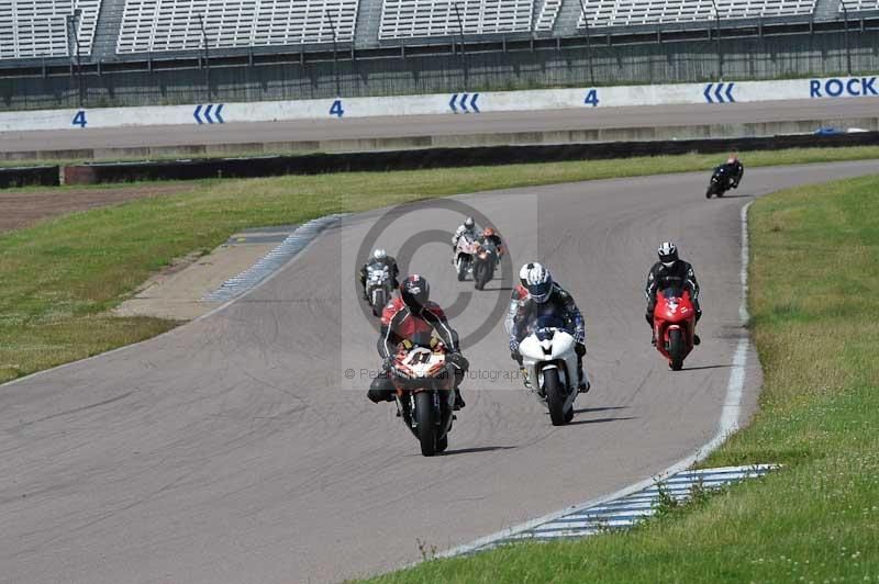 Motorcycle action photographs;Rockingham;Rockingham photographs;Trackday digital images;event digital images;eventdigitalimages;no limits trackday;peter wileman photography;rockingham corby northamptonshire;trackday;trackday photos