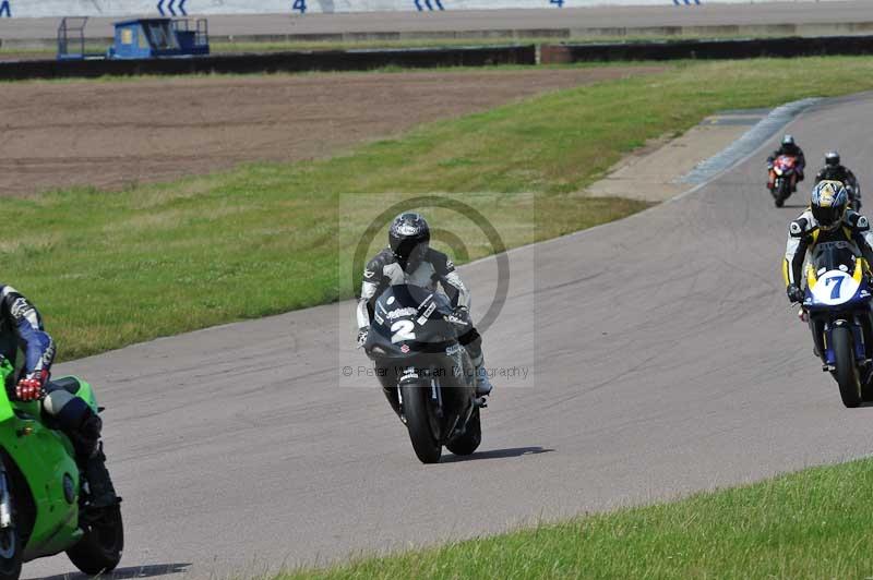 Motorcycle action photographs;Rockingham;Rockingham photographs;Trackday digital images;event digital images;eventdigitalimages;no limits trackday;peter wileman photography;rockingham corby northamptonshire;trackday;trackday photos