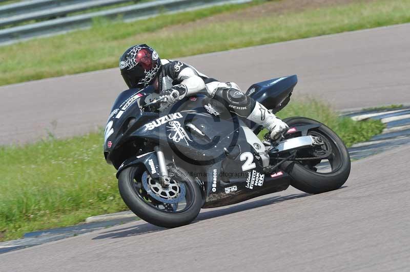 Motorcycle action photographs;Rockingham;Rockingham photographs;Trackday digital images;event digital images;eventdigitalimages;no limits trackday;peter wileman photography;rockingham corby northamptonshire;trackday;trackday photos