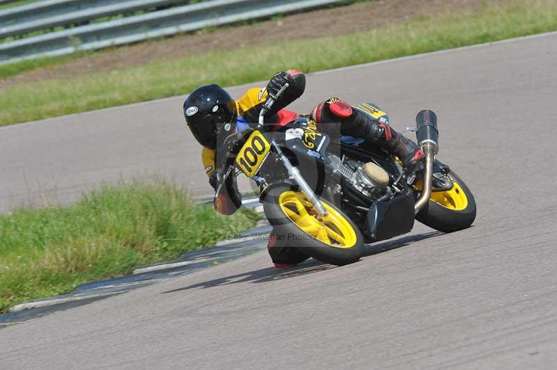 Motorcycle action photographs;Rockingham;Rockingham photographs;Trackday digital images;event digital images;eventdigitalimages;no limits trackday;peter wileman photography;rockingham corby northamptonshire;trackday;trackday photos