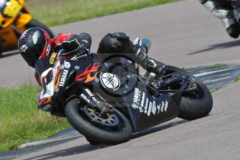 Motorcycle action photographs;Rockingham;Rockingham photographs;Trackday digital images;event digital images;eventdigitalimages;no limits trackday;peter wileman photography;rockingham corby northamptonshire;trackday;trackday photos