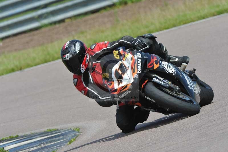 Motorcycle action photographs;Rockingham;Rockingham photographs;Trackday digital images;event digital images;eventdigitalimages;no limits trackday;peter wileman photography;rockingham corby northamptonshire;trackday;trackday photos