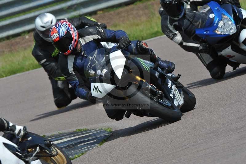 Motorcycle action photographs;Rockingham;Rockingham photographs;Trackday digital images;event digital images;eventdigitalimages;no limits trackday;peter wileman photography;rockingham corby northamptonshire;trackday;trackday photos