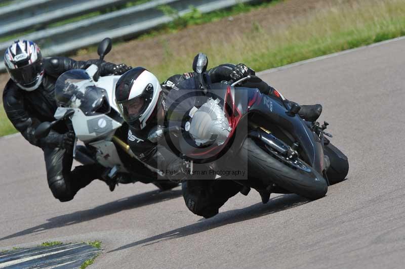 Motorcycle action photographs;Rockingham;Rockingham photographs;Trackday digital images;event digital images;eventdigitalimages;no limits trackday;peter wileman photography;rockingham corby northamptonshire;trackday;trackday photos