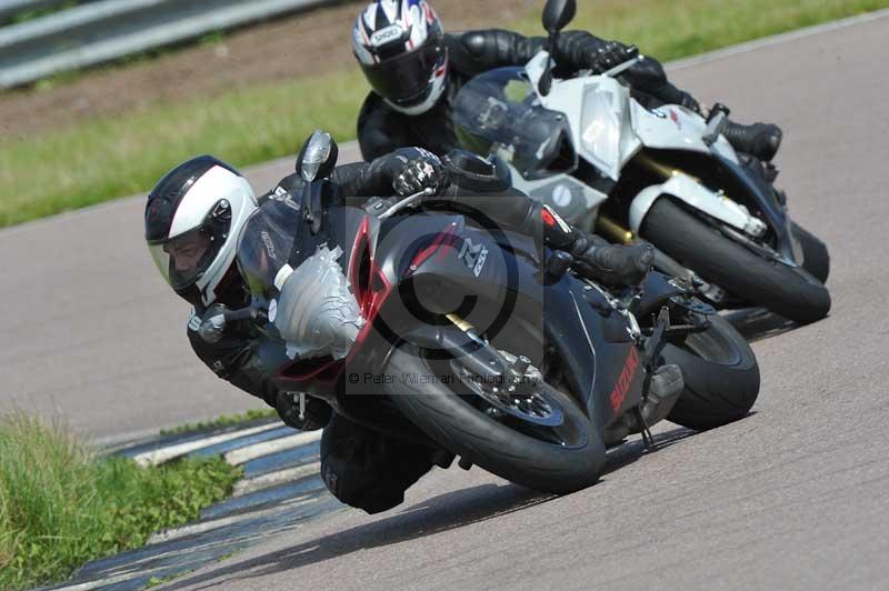 Motorcycle action photographs;Rockingham;Rockingham photographs;Trackday digital images;event digital images;eventdigitalimages;no limits trackday;peter wileman photography;rockingham corby northamptonshire;trackday;trackday photos