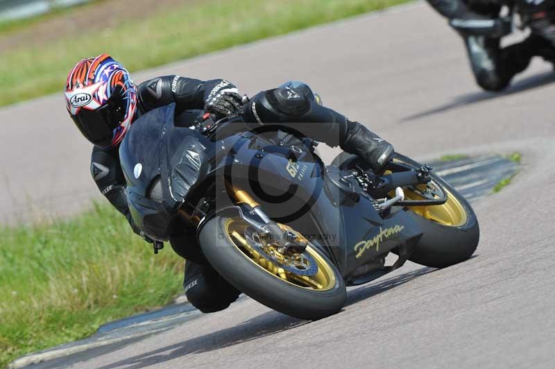 Motorcycle action photographs;Rockingham;Rockingham photographs;Trackday digital images;event digital images;eventdigitalimages;no limits trackday;peter wileman photography;rockingham corby northamptonshire;trackday;trackday photos