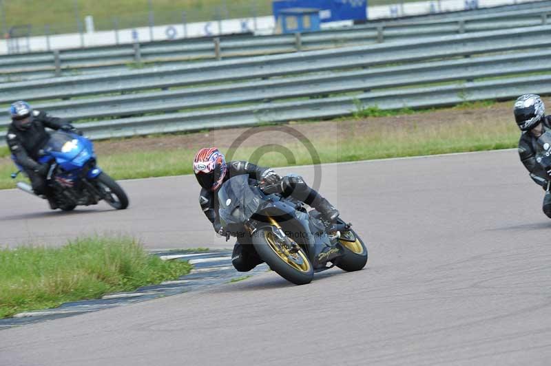 Motorcycle action photographs;Rockingham;Rockingham photographs;Trackday digital images;event digital images;eventdigitalimages;no limits trackday;peter wileman photography;rockingham corby northamptonshire;trackday;trackday photos