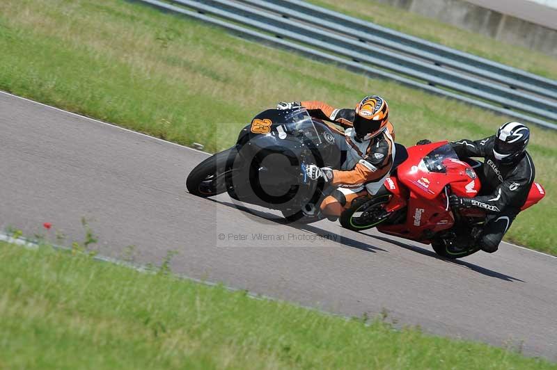 Motorcycle action photographs;Rockingham;Rockingham photographs;Trackday digital images;event digital images;eventdigitalimages;no limits trackday;peter wileman photography;rockingham corby northamptonshire;trackday;trackday photos