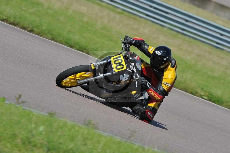 Motorcycle action photographs;Rockingham;Rockingham photographs;Trackday digital images;event digital images;eventdigitalimages;no limits trackday;peter wileman photography;rockingham corby northamptonshire;trackday;trackday photos