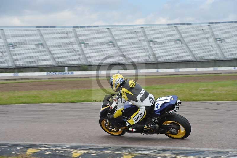 Motorcycle action photographs;Rockingham;Rockingham photographs;Trackday digital images;event digital images;eventdigitalimages;no limits trackday;peter wileman photography;rockingham corby northamptonshire;trackday;trackday photos