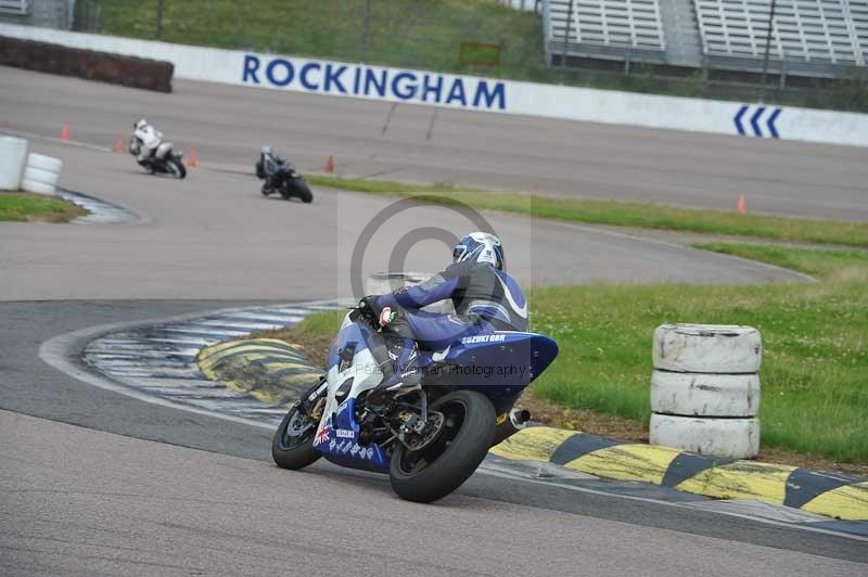 Motorcycle action photographs;Rockingham;Rockingham photographs;Trackday digital images;event digital images;eventdigitalimages;no limits trackday;peter wileman photography;rockingham corby northamptonshire;trackday;trackday photos