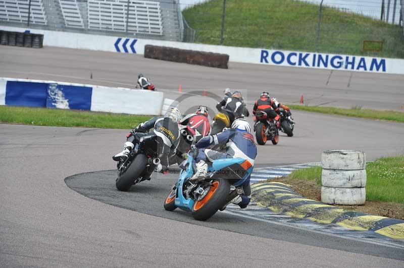 Motorcycle action photographs;Rockingham;Rockingham photographs;Trackday digital images;event digital images;eventdigitalimages;no limits trackday;peter wileman photography;rockingham corby northamptonshire;trackday;trackday photos