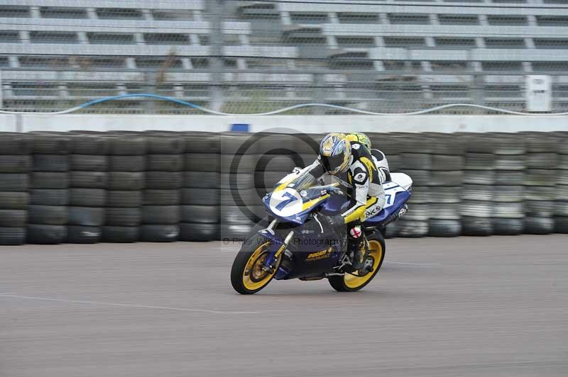 Motorcycle action photographs;Rockingham;Rockingham photographs;Trackday digital images;event digital images;eventdigitalimages;no limits trackday;peter wileman photography;rockingham corby northamptonshire;trackday;trackday photos