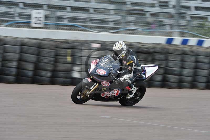 Motorcycle action photographs;Rockingham;Rockingham photographs;Trackday digital images;event digital images;eventdigitalimages;no limits trackday;peter wileman photography;rockingham corby northamptonshire;trackday;trackday photos