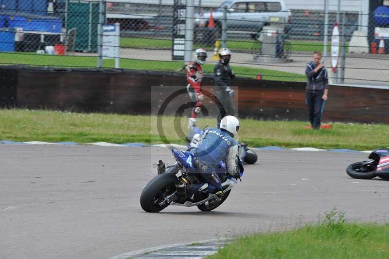 Motorcycle action photographs;Rockingham;Rockingham photographs;Trackday digital images;event digital images;eventdigitalimages;no limits trackday;peter wileman photography;rockingham corby northamptonshire;trackday;trackday photos