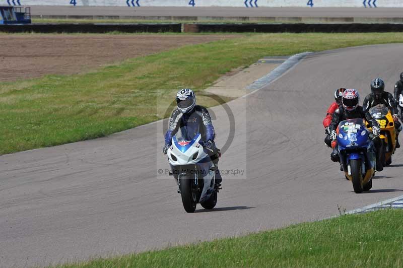 Motorcycle action photographs;Rockingham;Rockingham photographs;Trackday digital images;event digital images;eventdigitalimages;no limits trackday;peter wileman photography;rockingham corby northamptonshire;trackday;trackday photos