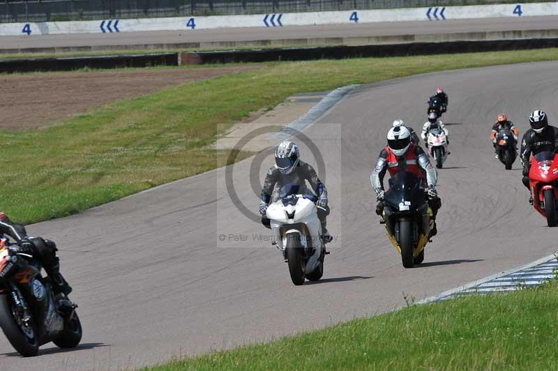 Motorcycle action photographs;Rockingham;Rockingham photographs;Trackday digital images;event digital images;eventdigitalimages;no limits trackday;peter wileman photography;rockingham corby northamptonshire;trackday;trackday photos