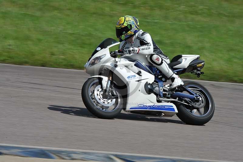 Motorcycle action photographs;Rockingham;Rockingham photographs;Trackday digital images;event digital images;eventdigitalimages;no limits trackday;peter wileman photography;rockingham corby northamptonshire;trackday;trackday photos