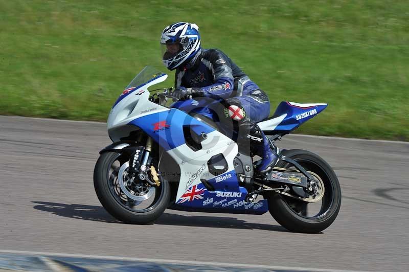 Motorcycle action photographs;Rockingham;Rockingham photographs;Trackday digital images;event digital images;eventdigitalimages;no limits trackday;peter wileman photography;rockingham corby northamptonshire;trackday;trackday photos