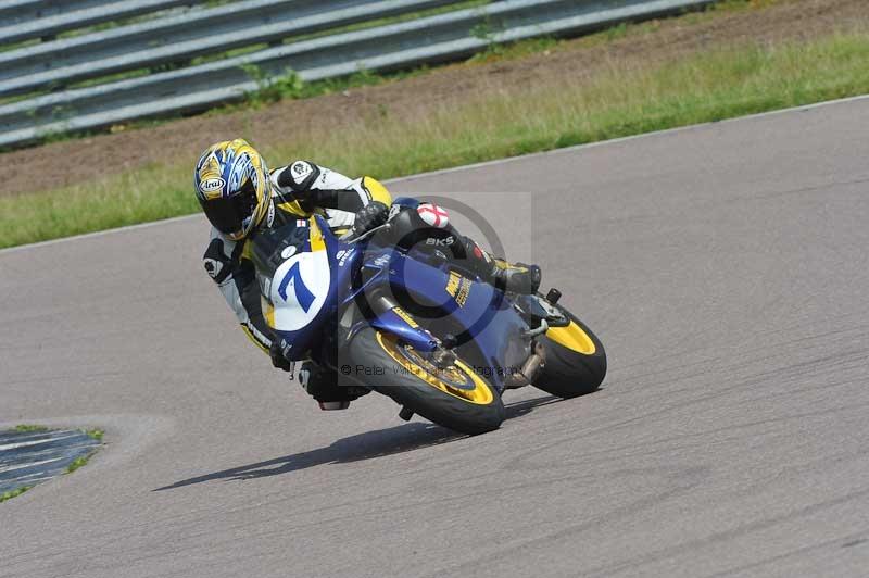 Motorcycle action photographs;Rockingham;Rockingham photographs;Trackday digital images;event digital images;eventdigitalimages;no limits trackday;peter wileman photography;rockingham corby northamptonshire;trackday;trackday photos