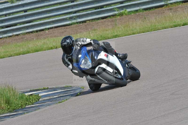 Motorcycle action photographs;Rockingham;Rockingham photographs;Trackday digital images;event digital images;eventdigitalimages;no limits trackday;peter wileman photography;rockingham corby northamptonshire;trackday;trackday photos