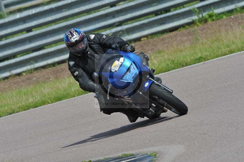 Motorcycle action photographs;Rockingham;Rockingham photographs;Trackday digital images;event digital images;eventdigitalimages;no limits trackday;peter wileman photography;rockingham corby northamptonshire;trackday;trackday photos