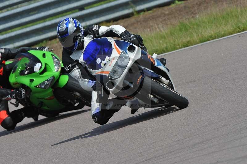 Motorcycle action photographs;Rockingham;Rockingham photographs;Trackday digital images;event digital images;eventdigitalimages;no limits trackday;peter wileman photography;rockingham corby northamptonshire;trackday;trackday photos