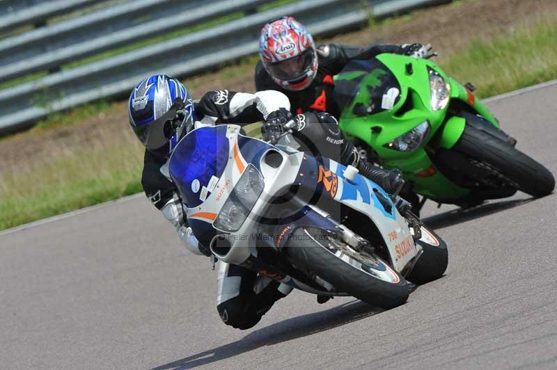 Motorcycle action photographs;Rockingham;Rockingham photographs;Trackday digital images;event digital images;eventdigitalimages;no limits trackday;peter wileman photography;rockingham corby northamptonshire;trackday;trackday photos