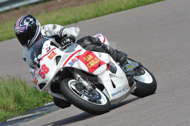 Motorcycle action photographs;Rockingham;Rockingham photographs;Trackday digital images;event digital images;eventdigitalimages;no limits trackday;peter wileman photography;rockingham corby northamptonshire;trackday;trackday photos