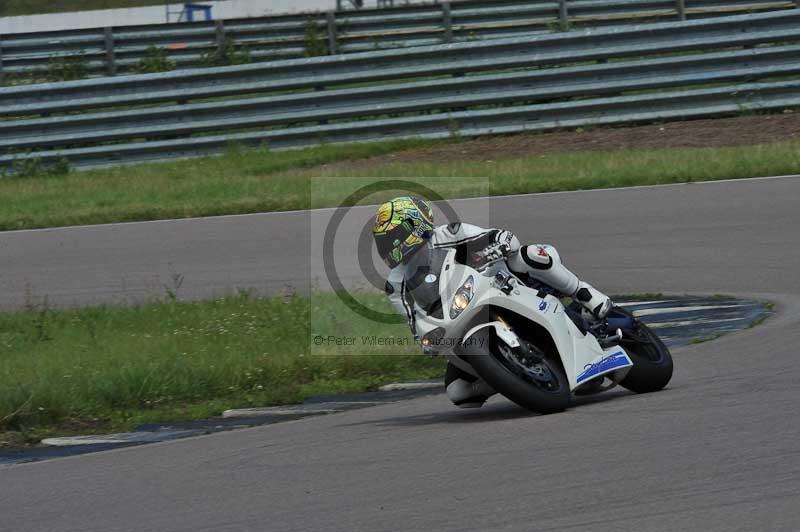 Motorcycle action photographs;Rockingham;Rockingham photographs;Trackday digital images;event digital images;eventdigitalimages;no limits trackday;peter wileman photography;rockingham corby northamptonshire;trackday;trackday photos