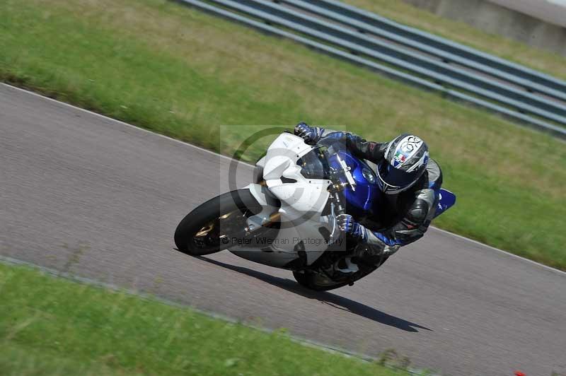 Motorcycle action photographs;Rockingham;Rockingham photographs;Trackday digital images;event digital images;eventdigitalimages;no limits trackday;peter wileman photography;rockingham corby northamptonshire;trackday;trackday photos