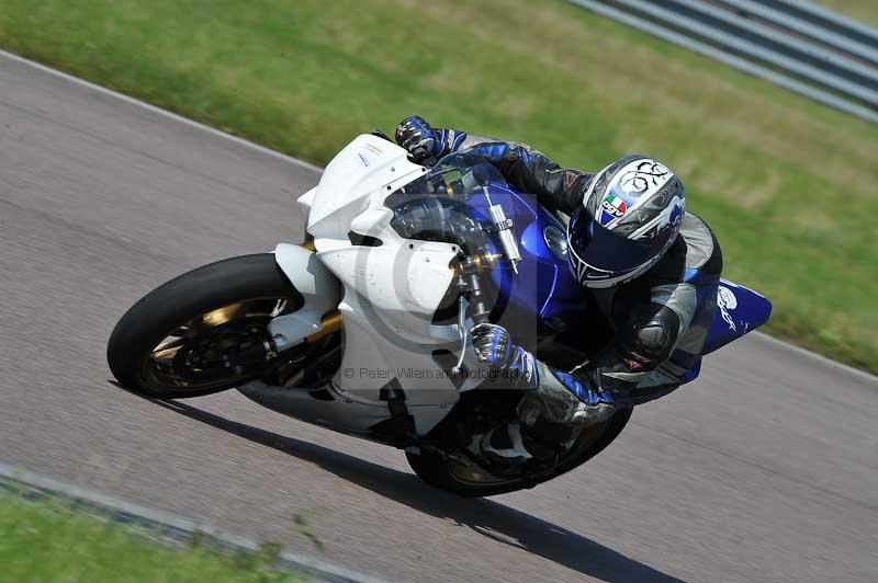 Motorcycle action photographs;Rockingham;Rockingham photographs;Trackday digital images;event digital images;eventdigitalimages;no limits trackday;peter wileman photography;rockingham corby northamptonshire;trackday;trackday photos