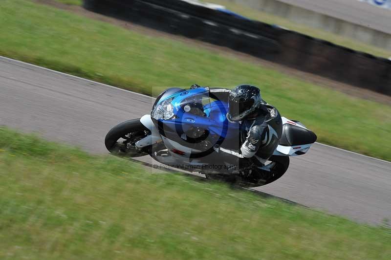 Motorcycle action photographs;Rockingham;Rockingham photographs;Trackday digital images;event digital images;eventdigitalimages;no limits trackday;peter wileman photography;rockingham corby northamptonshire;trackday;trackday photos