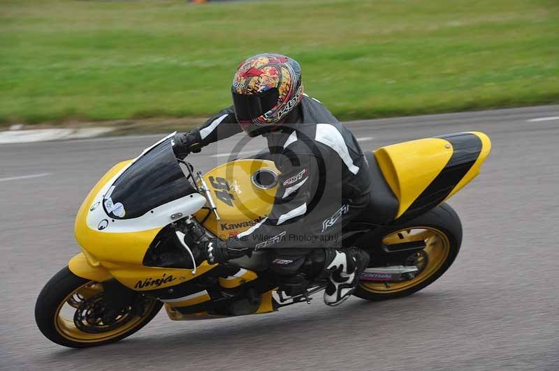 Motorcycle action photographs;Rockingham;Rockingham photographs;Trackday digital images;event digital images;eventdigitalimages;no limits trackday;peter wileman photography;rockingham corby northamptonshire;trackday;trackday photos