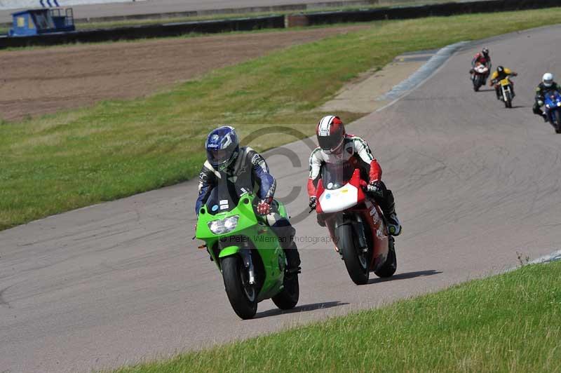 Motorcycle action photographs;Rockingham;Rockingham photographs;Trackday digital images;event digital images;eventdigitalimages;no limits trackday;peter wileman photography;rockingham corby northamptonshire;trackday;trackday photos