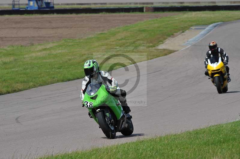 Motorcycle action photographs;Rockingham;Rockingham photographs;Trackday digital images;event digital images;eventdigitalimages;no limits trackday;peter wileman photography;rockingham corby northamptonshire;trackday;trackday photos