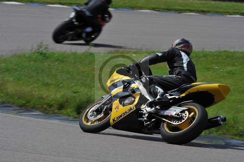 Motorcycle action photographs;Rockingham;Rockingham photographs;Trackday digital images;event digital images;eventdigitalimages;no limits trackday;peter wileman photography;rockingham corby northamptonshire;trackday;trackday photos