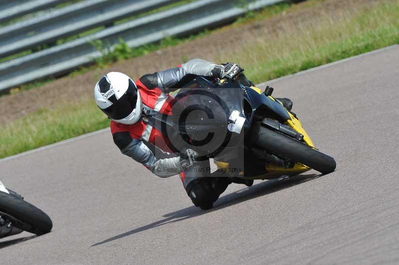 Motorcycle action photographs;Rockingham;Rockingham photographs;Trackday digital images;event digital images;eventdigitalimages;no limits trackday;peter wileman photography;rockingham corby northamptonshire;trackday;trackday photos