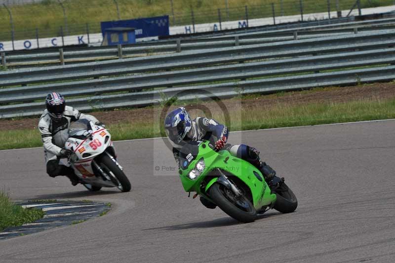 Motorcycle action photographs;Rockingham;Rockingham photographs;Trackday digital images;event digital images;eventdigitalimages;no limits trackday;peter wileman photography;rockingham corby northamptonshire;trackday;trackday photos