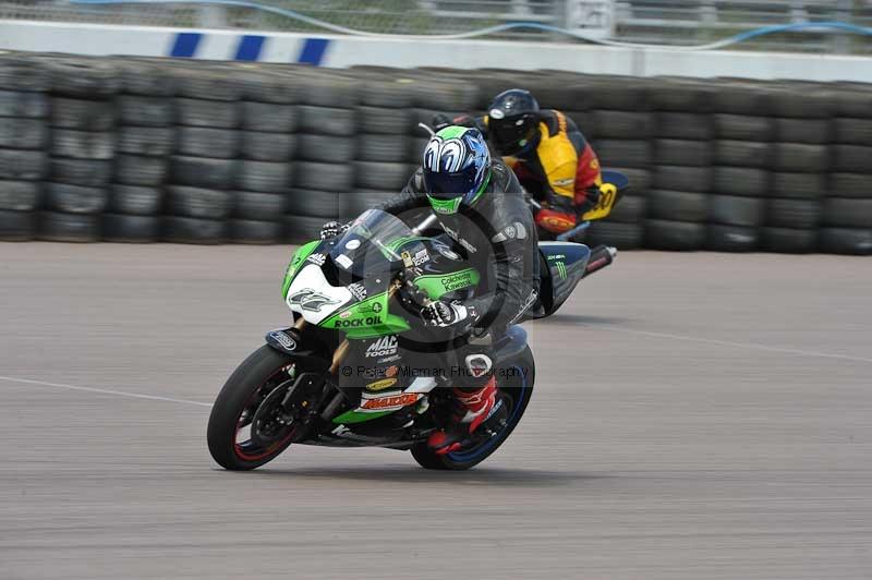 Motorcycle action photographs;Rockingham;Rockingham photographs;Trackday digital images;event digital images;eventdigitalimages;no limits trackday;peter wileman photography;rockingham corby northamptonshire;trackday;trackday photos