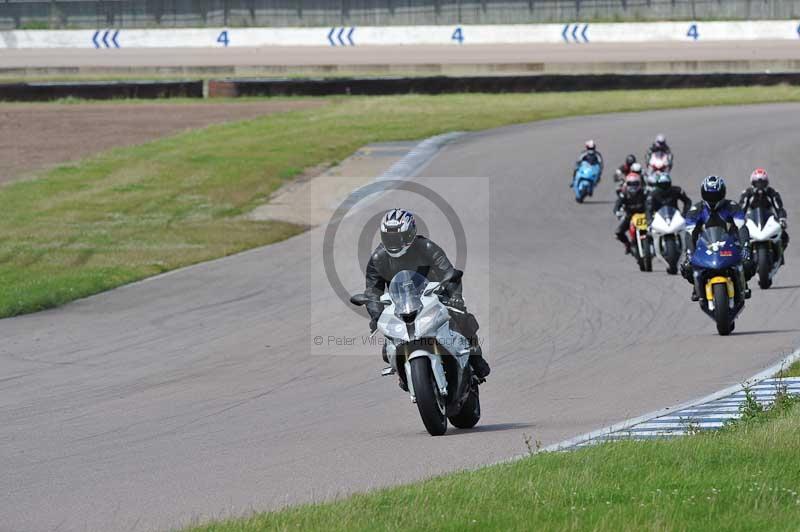 Motorcycle action photographs;Rockingham;Rockingham photographs;Trackday digital images;event digital images;eventdigitalimages;no limits trackday;peter wileman photography;rockingham corby northamptonshire;trackday;trackday photos