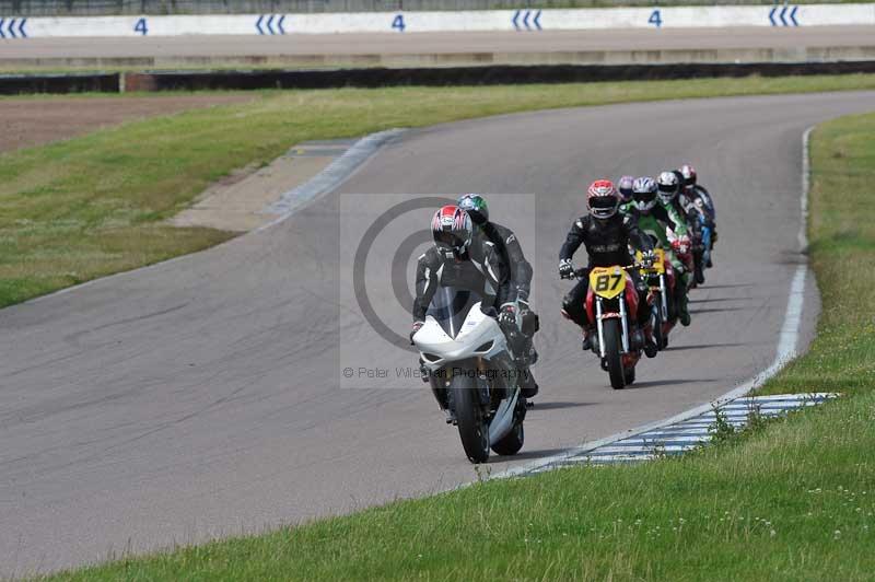 Motorcycle action photographs;Rockingham;Rockingham photographs;Trackday digital images;event digital images;eventdigitalimages;no limits trackday;peter wileman photography;rockingham corby northamptonshire;trackday;trackday photos