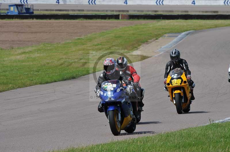 Motorcycle action photographs;Rockingham;Rockingham photographs;Trackday digital images;event digital images;eventdigitalimages;no limits trackday;peter wileman photography;rockingham corby northamptonshire;trackday;trackday photos