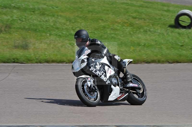 Motorcycle action photographs;Rockingham;Rockingham photographs;Trackday digital images;event digital images;eventdigitalimages;no limits trackday;peter wileman photography;rockingham corby northamptonshire;trackday;trackday photos