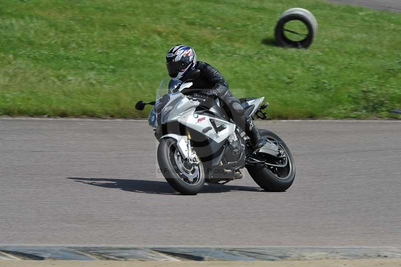 Motorcycle action photographs;Rockingham;Rockingham photographs;Trackday digital images;event digital images;eventdigitalimages;no limits trackday;peter wileman photography;rockingham corby northamptonshire;trackday;trackday photos