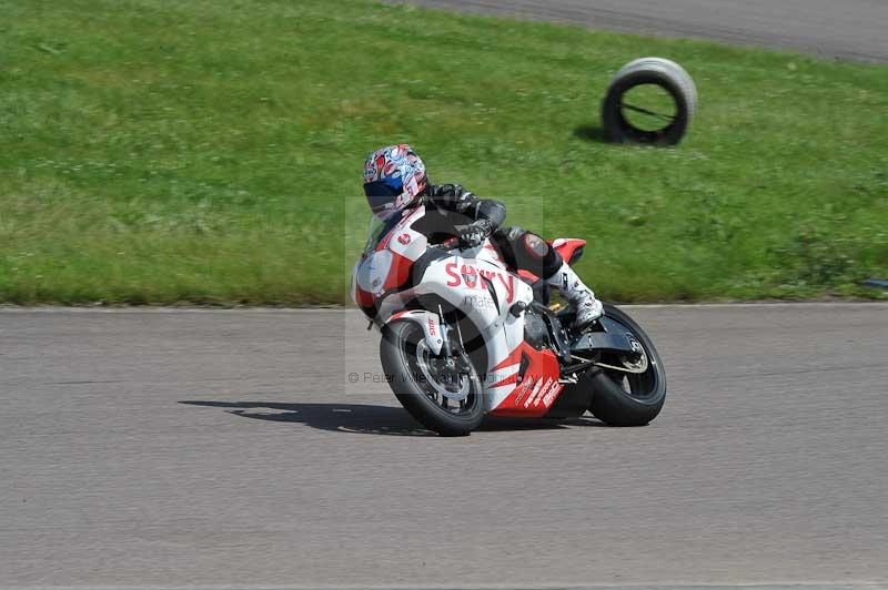 Motorcycle action photographs;Rockingham;Rockingham photographs;Trackday digital images;event digital images;eventdigitalimages;no limits trackday;peter wileman photography;rockingham corby northamptonshire;trackday;trackday photos