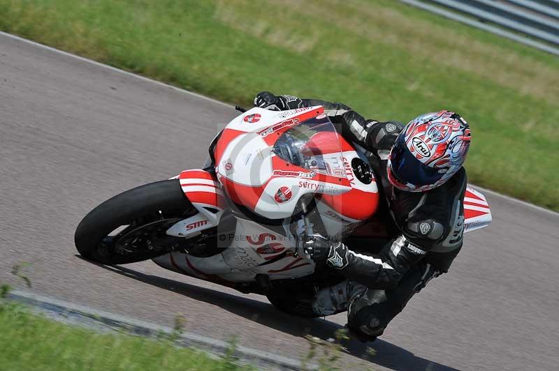 Motorcycle action photographs;Rockingham;Rockingham photographs;Trackday digital images;event digital images;eventdigitalimages;no limits trackday;peter wileman photography;rockingham corby northamptonshire;trackday;trackday photos