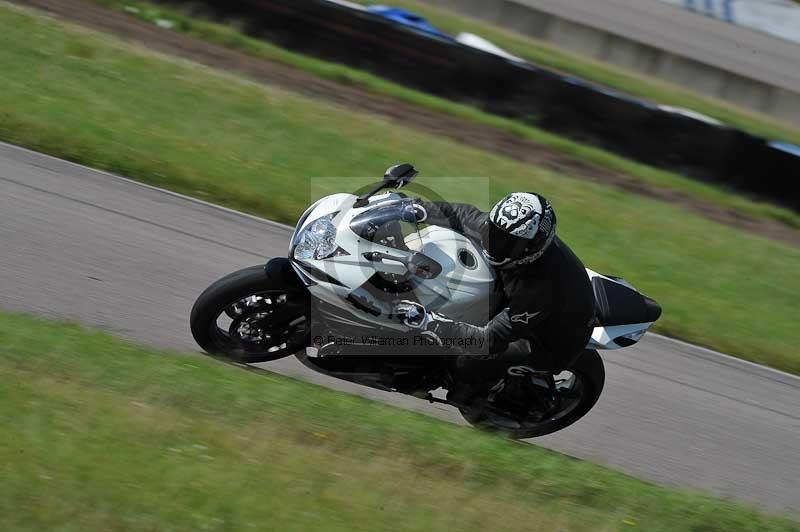 Motorcycle action photographs;Rockingham;Rockingham photographs;Trackday digital images;event digital images;eventdigitalimages;no limits trackday;peter wileman photography;rockingham corby northamptonshire;trackday;trackday photos