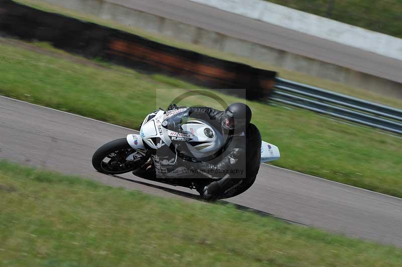 Motorcycle action photographs;Rockingham;Rockingham photographs;Trackday digital images;event digital images;eventdigitalimages;no limits trackday;peter wileman photography;rockingham corby northamptonshire;trackday;trackday photos